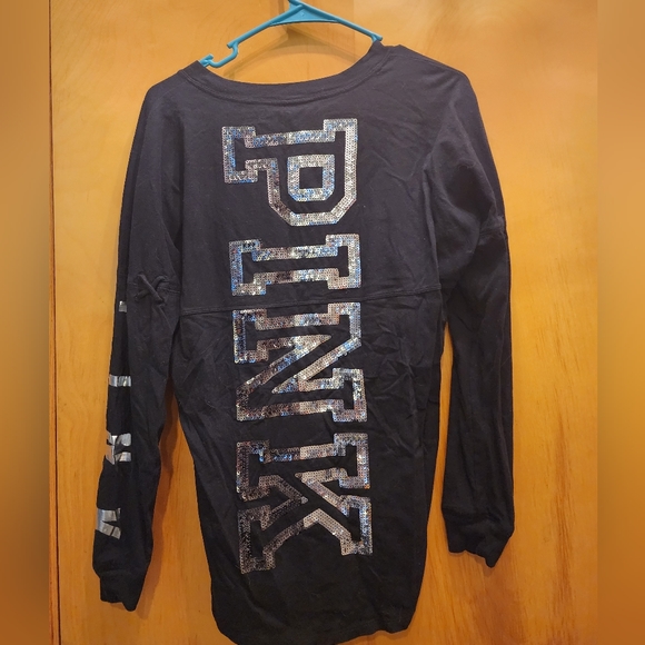 VS PINK Long Sleeve - XS - Picture 2 of 6